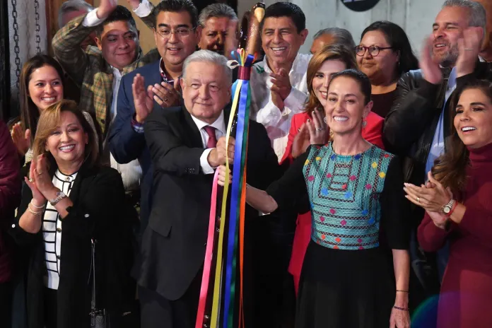 Claudia Sheinbaum Recibe El “Bastón De Mando” Por El Presidente