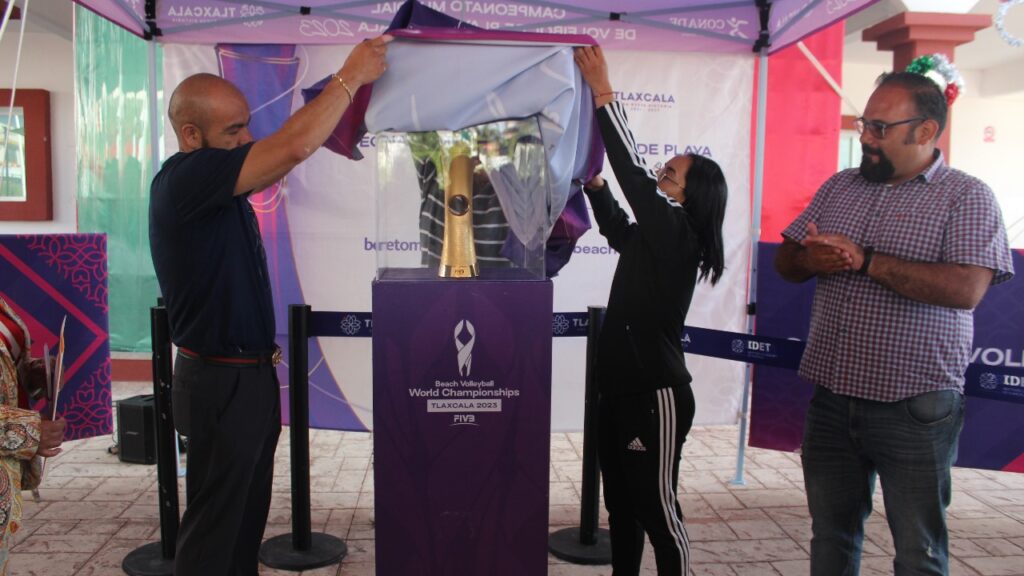 MUNICIPIOS RECONOCEN TRABAJO DEL GOBIERNO EN EL TROPHY TOUR EN TETLA