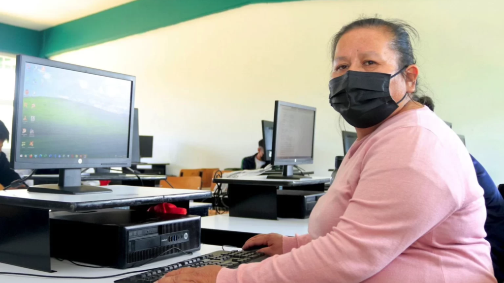 Mujeres tlaxcaltecas reciben menos salario que hombres