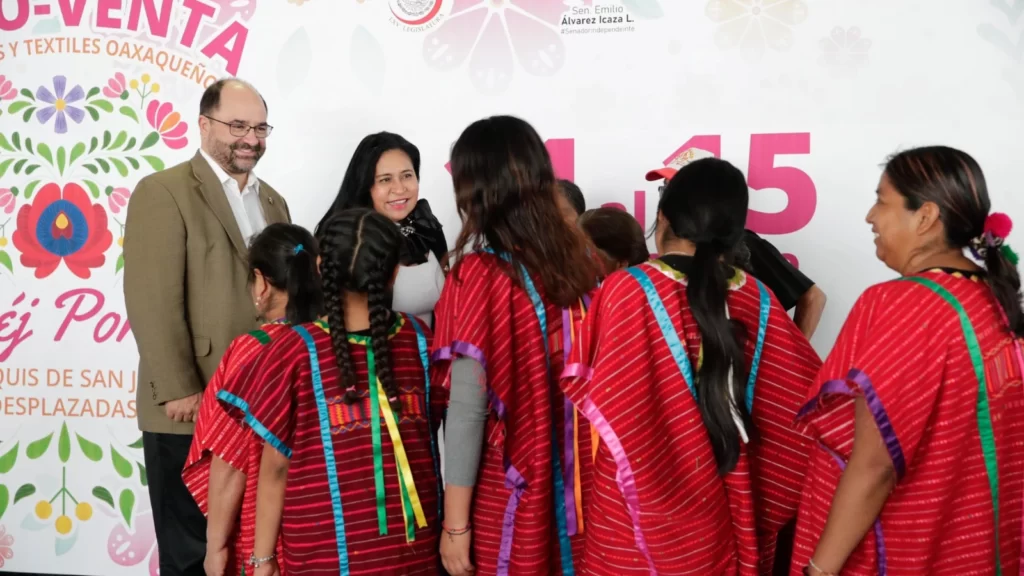 Presidenta Del Senado Inaugura Exposición “Artesanías Indígenas De Mujeres Triquis De Oaxaca”