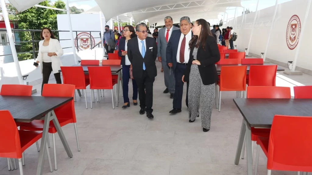Inaugura Rector De La Uatx Ampliación Del Comedor Universitario