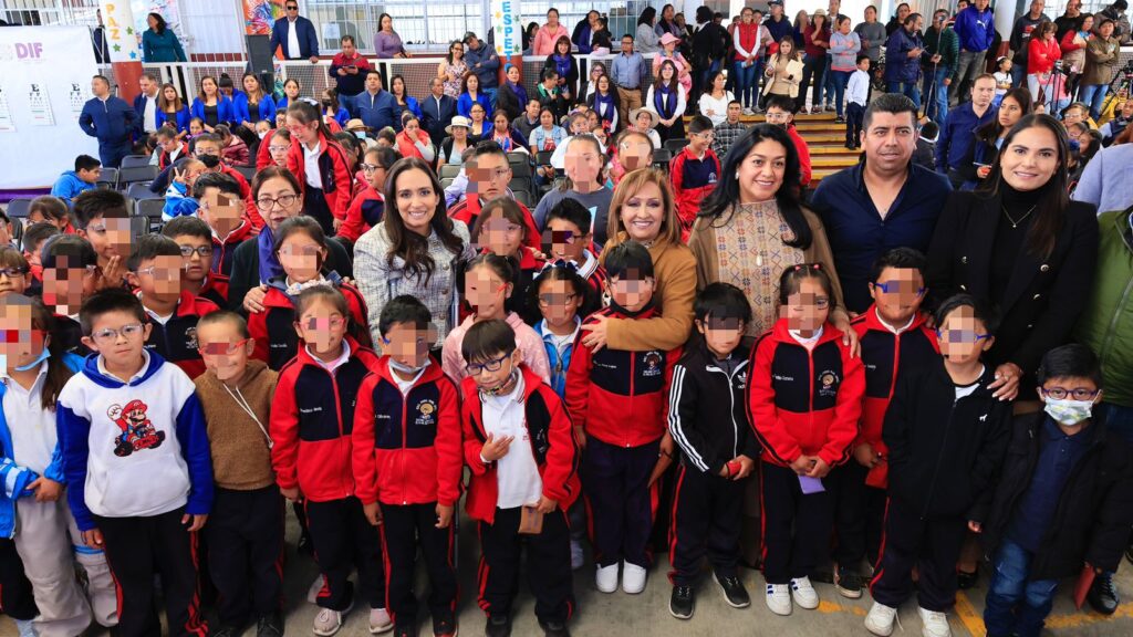 ENTREGÓ GOBERNADORA LENTES A NIÑAS Y NIÑOS DEL PROGRAMA UNIDAD DE ATENCIÓN VISUAL DEL SEDIF