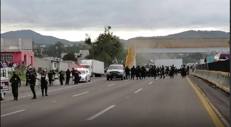 Bloquear la autopista México- Puebla, el nuevo “modus operandi” de la delincuencia