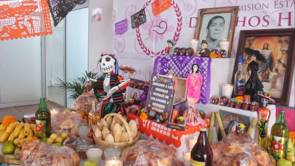 CONMEMORA CEDH CON OFRENDA A VÍCTIMAS DE VIOLACIONES DE DERECHOS HUMANOS Y PERSONAS DEFENSORAS