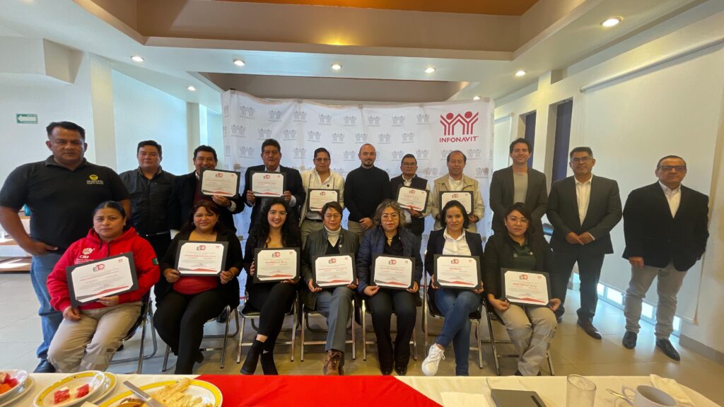 INFONAVIT RECONOCE A 14 EMPRESAS CON EL DISTINTIVO EMPRESAS DE DIEZ PLUS