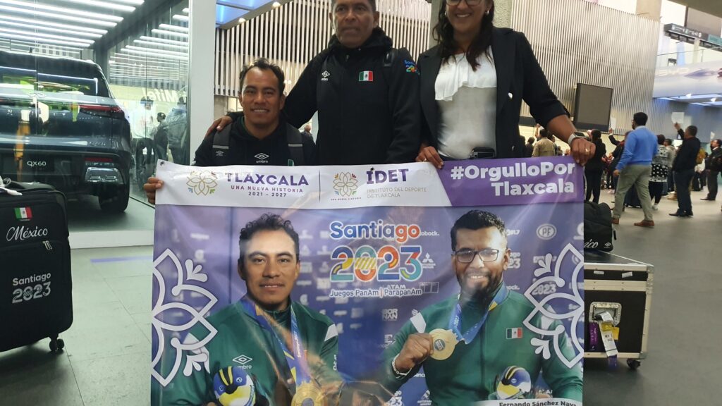 MEDALLISTAS PARAPANAMERICANOS REGRESAN A SUELO TLAXCALTECA
