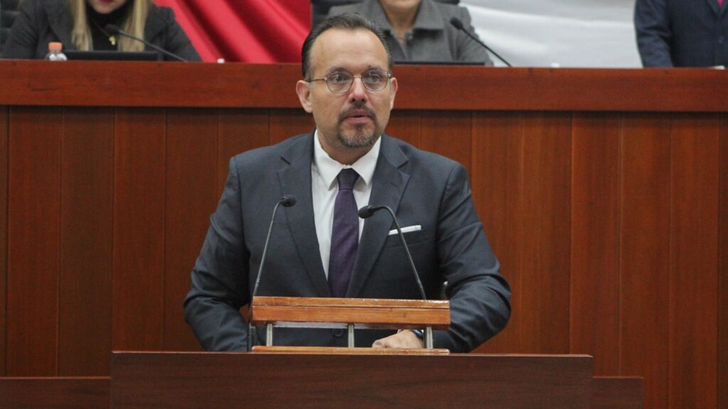 Presenta Manuel Cambrón Iniciativa para reformar la Constitución de Tlaxcala en materia de registro de obligaciones alimentarias