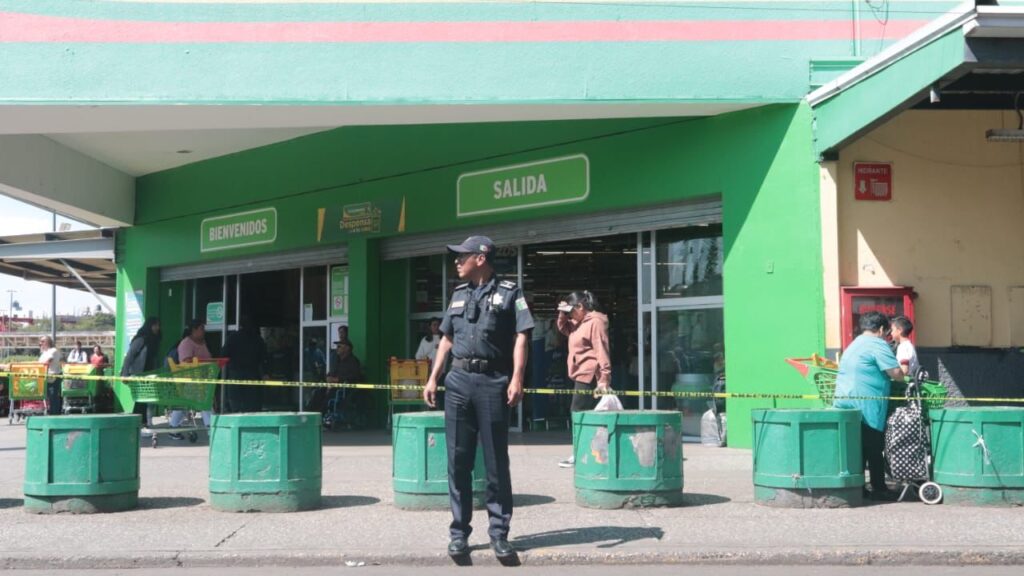 Desalojan a comerciantes ubicados en la capital tlaxcalteca