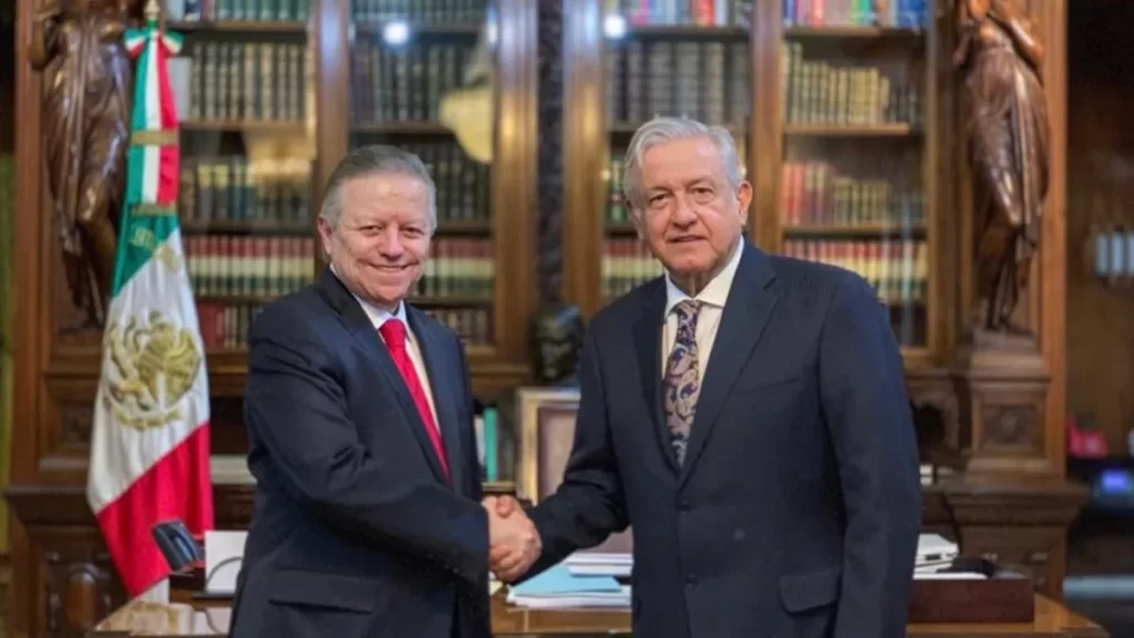 AMLO acepta renuncia de Arturo Zaldívar a la Corte; prevé proponer terna de mujeres