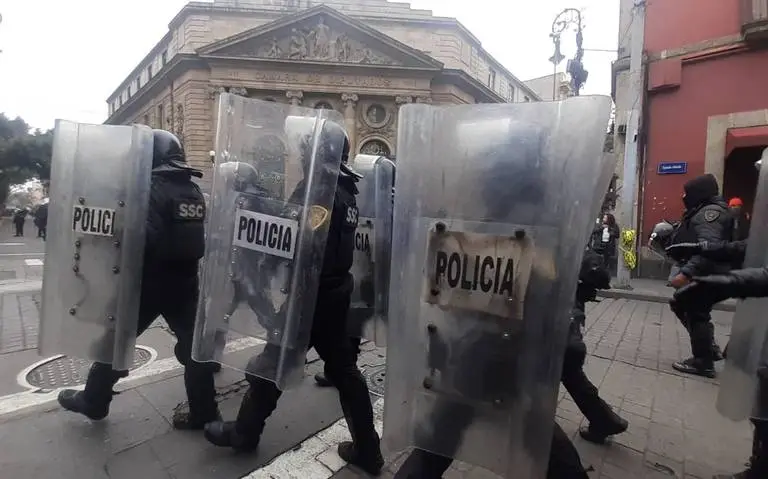 Blindan Congreso de la CDMX por posible ratificación de Godoy