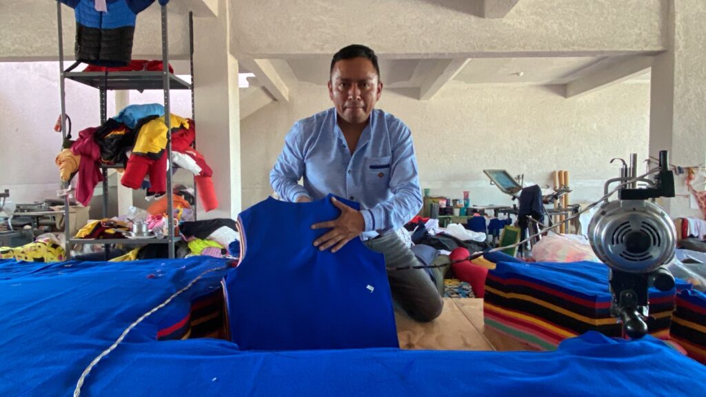 HAY QUE APOYAR AL PUEBLO, ASÍ COMO EL GOBIERNO LO HACE”: FABRICANTE TEXTIL