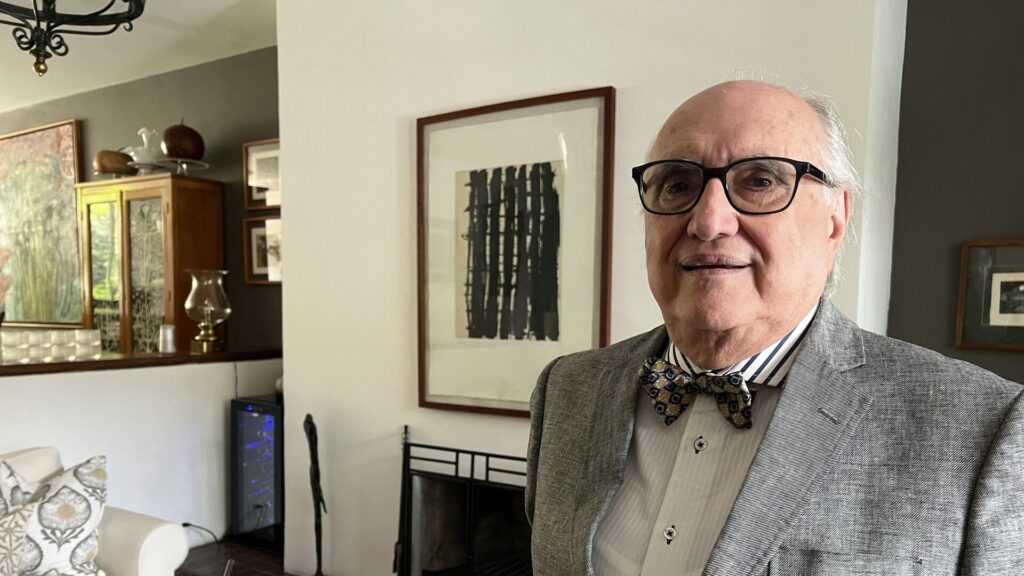 El analista político Alfredo Jalife fue detenido, confirma Fiscalía CDMX