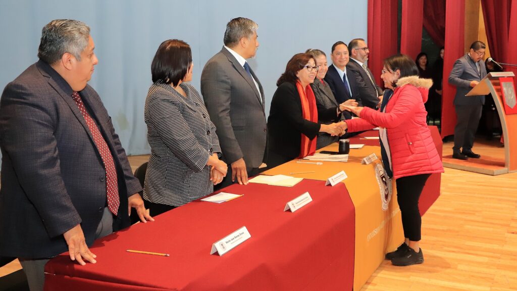 Prioriza UATx la consolidación de su planta docente
