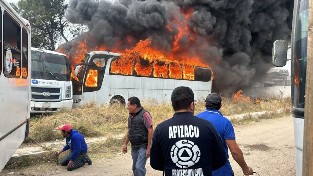 Atiende PC de Apizaco incendio en hojalatería