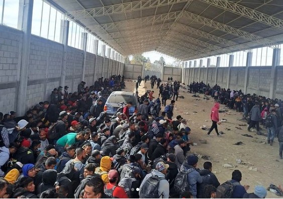 Aseguran a 500 migrantes en Cuaxomulco