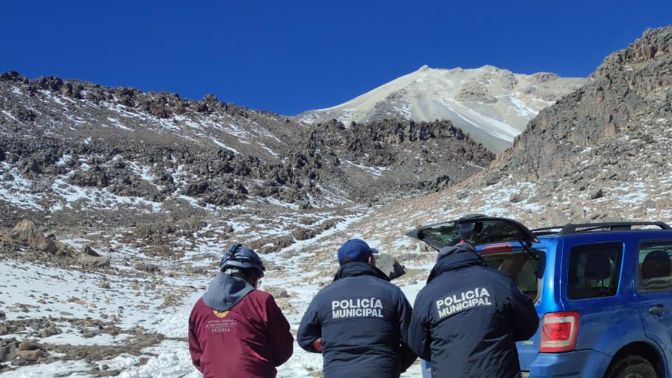 Localizan sin vida al guía de los alpinistas que se extraviaron en el Pico de Orizaba