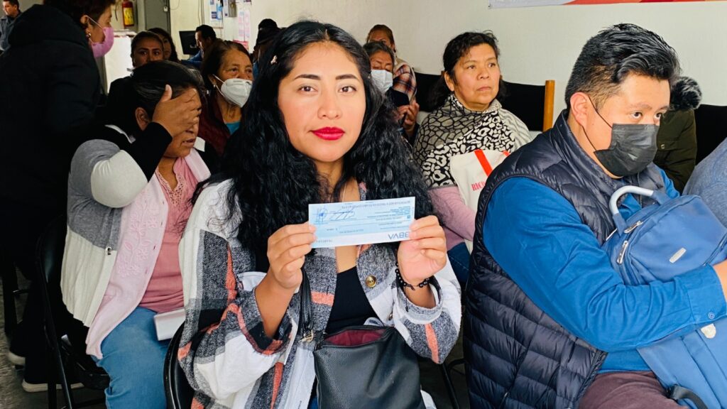 OTORGÓ FOMTLAX CHEQUES A EMPRENDEDORES TLAXCALTECAS