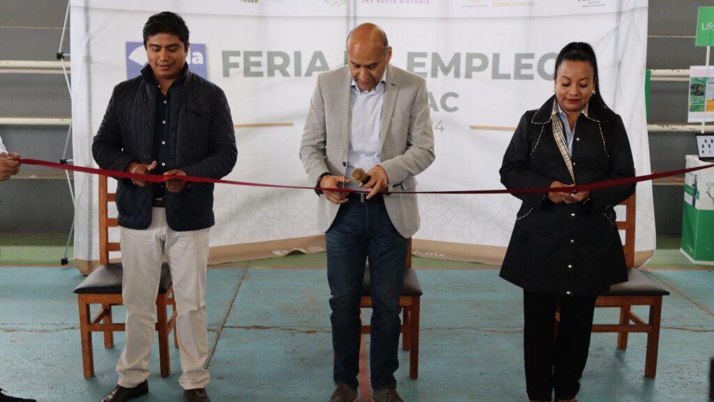 LA SECRETARÍA DE TRABAJO Y COMPETITIVIDAD LLEVA A CABO LA SEGUNDA FERIA DE EMPLEO EN TOTOLAC
