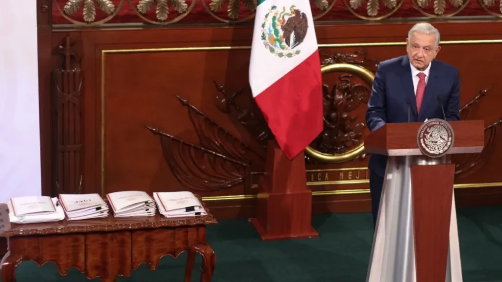 Los 23 mandatarios de la 4T piden al Congreso aprobar iniciativas del Presidente