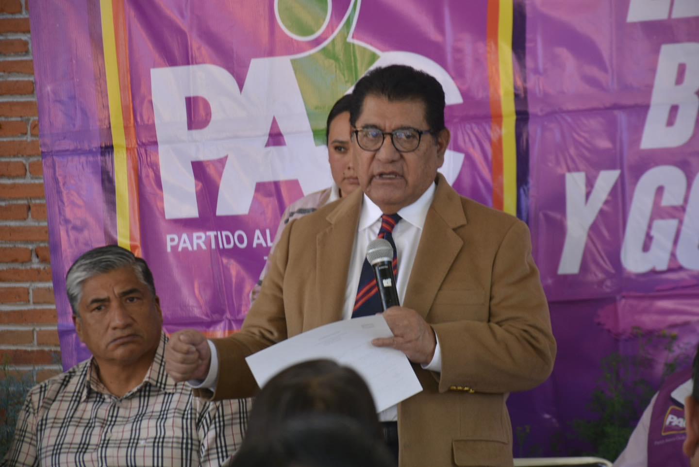 Encabeza el ex gobernador Héctor Ortiz la lista pluri del PAC en las diputaciones locales