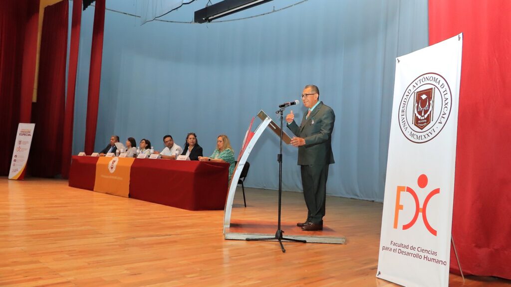 Coadyuva UATx en la atención a infantes con discapacidad
