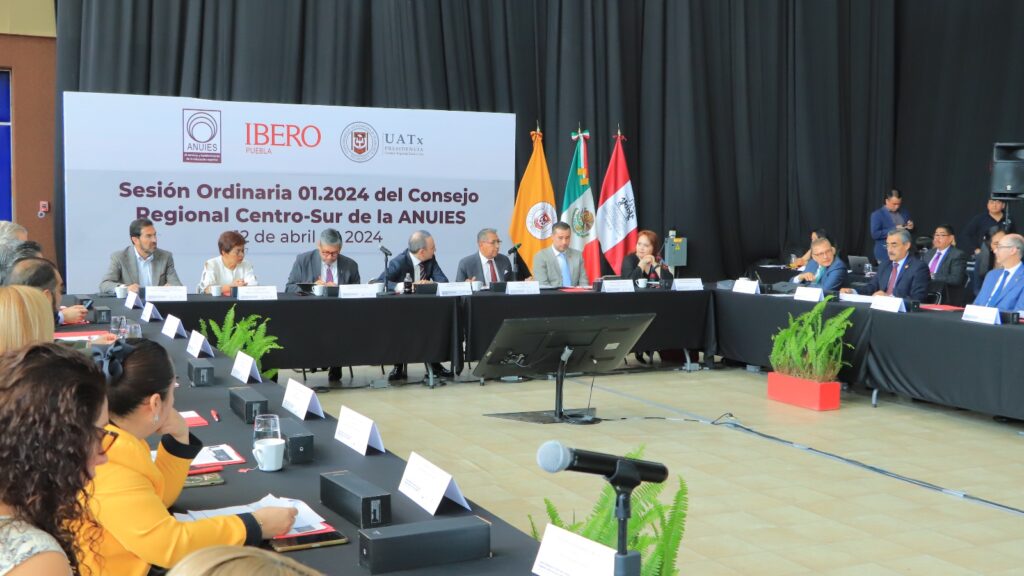 Preside UATx Sesión Ordinaria del Consejo Regional Centro-Sur de ANUIES