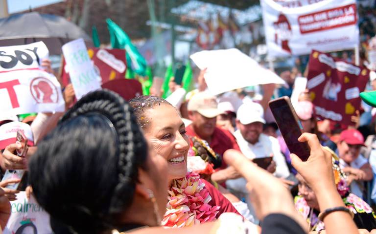 Sheinbaum: oposición no sube en encuestas ni con royal