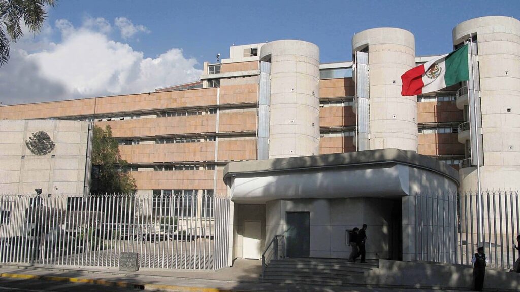 Katy Valenzuela y Jorge Corichi dan última batalla jurídica para obtener candidaturas en Morena; van al TEPJF