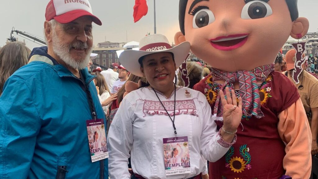 Ante un zócalo lleno Claudia Sheinbaum cierra campaña.