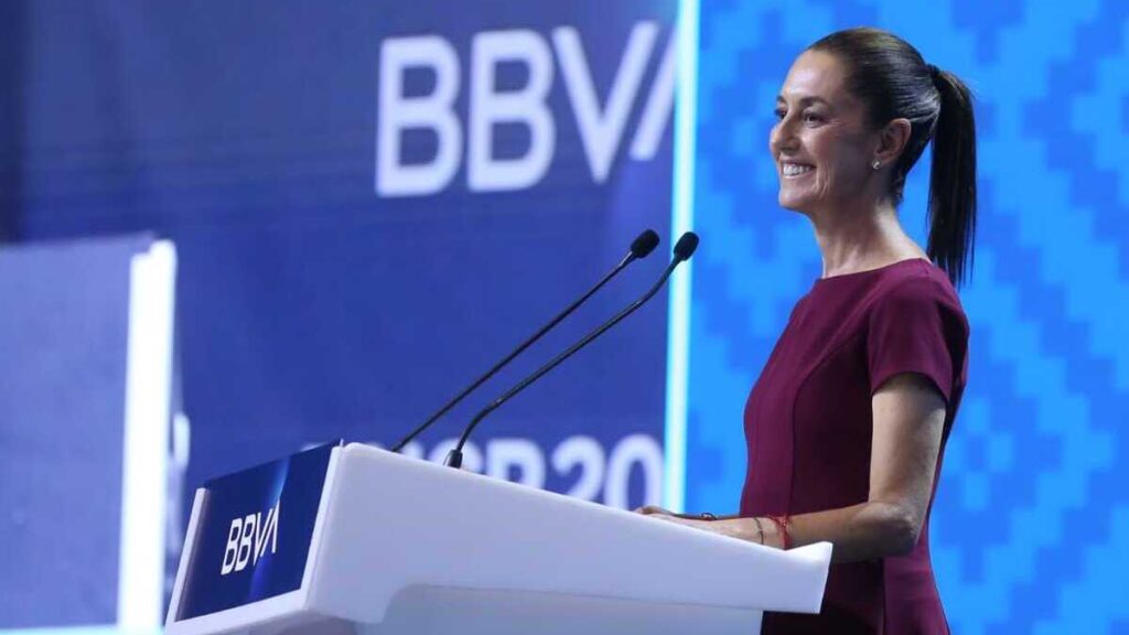 Claudia habla ante BBVA, Sheinbaum exhorta a los consejeros bancarios a potenciar el desarrollo del país