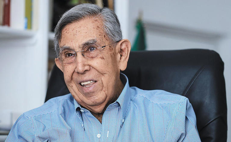 Votaré por Sheinbaum; hay que cambiar a Pemex”: Cuauhtémoc Cárdenas
