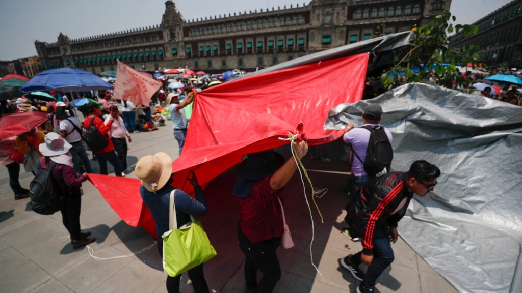 CNTE mantendrá su plantón en el Zócalo