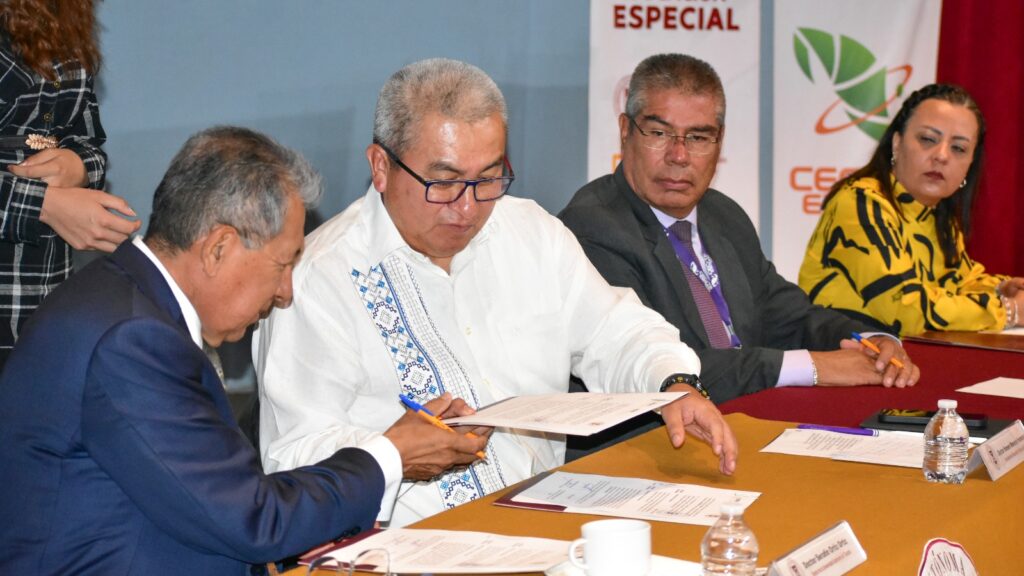 FIRMAN CONVENIO SEPE, UATX Y CECYTE-EMSAD A FAVOR DE LA INCLUSIÓN SOCIAL Y EDUCATIVA