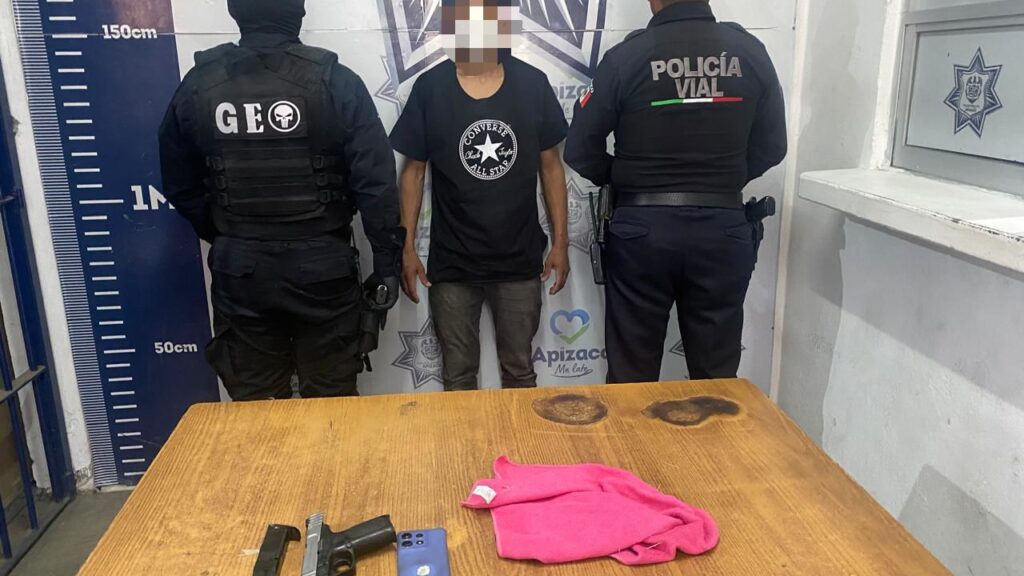 Policía Municipal de Apizaco detiene a sujeto implicado en robo con violencia y agresión con arma de fuego.