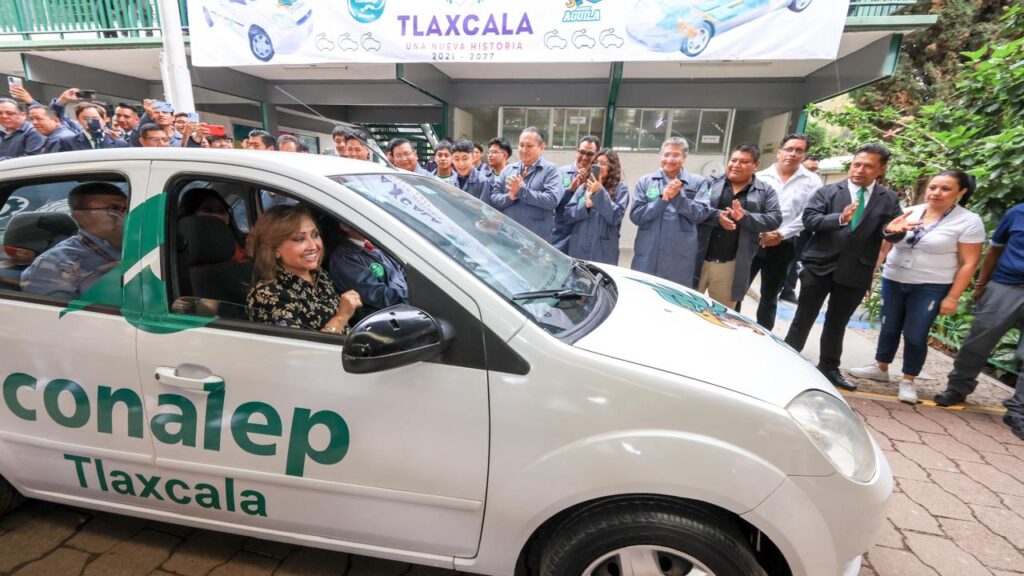 PRESENCIÓ GOBERNADORA CONVERSIÓN FÍSICA DE UN AUTOMÓVIL 100 POR CIENTO ELÉCTRICO