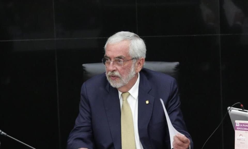 Denuncian a Enrique Graue, exrector de la UNAM, por defraudación fiscal
