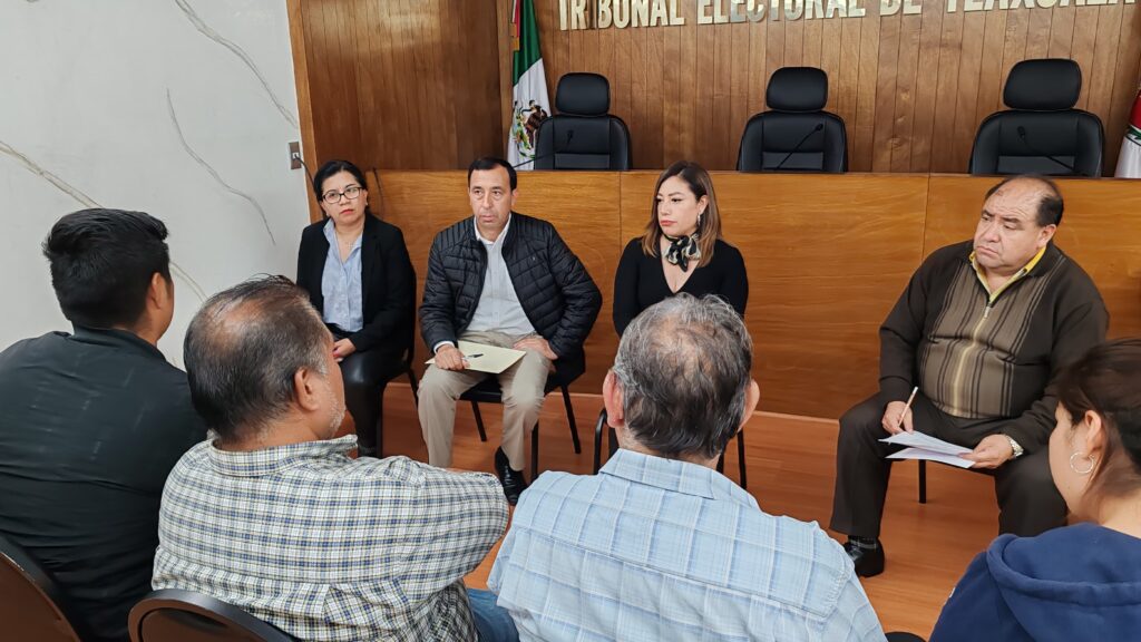 Atienden en el TET a ciudadanía de Cuauhtenco y Xiloxoxtla