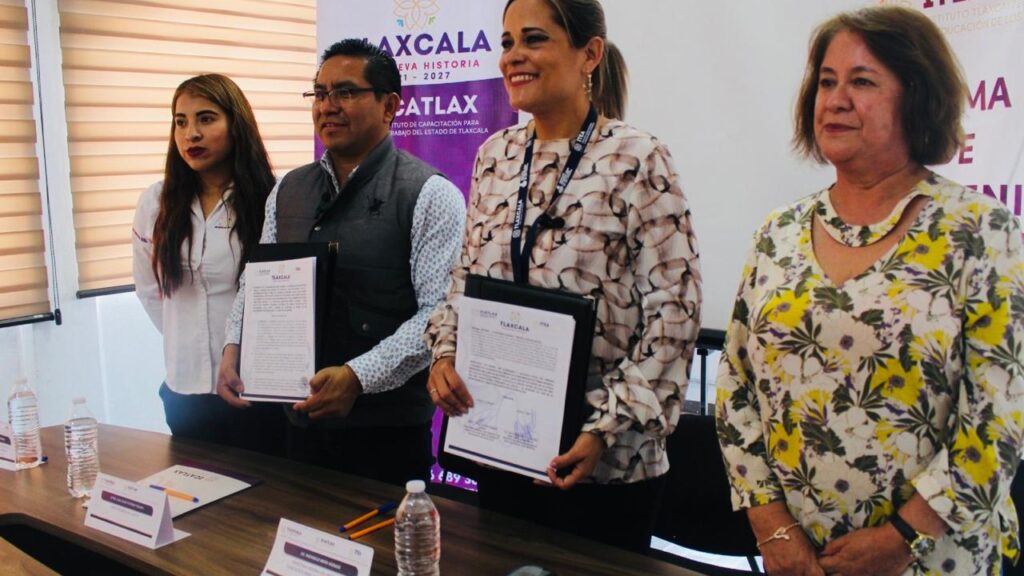 FIRMAN CONVENIO ITEA E ICATLAX PARA REDUCIR EL REZAGO EDUCATIVO