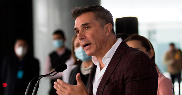 Mario Delgado premió a Sergio Mayer pese a corrupción, acusa Inés Parra