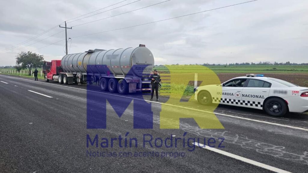 Asegura GN tráiler cargado con 45 mil litros de “huachicol” en Huamantla