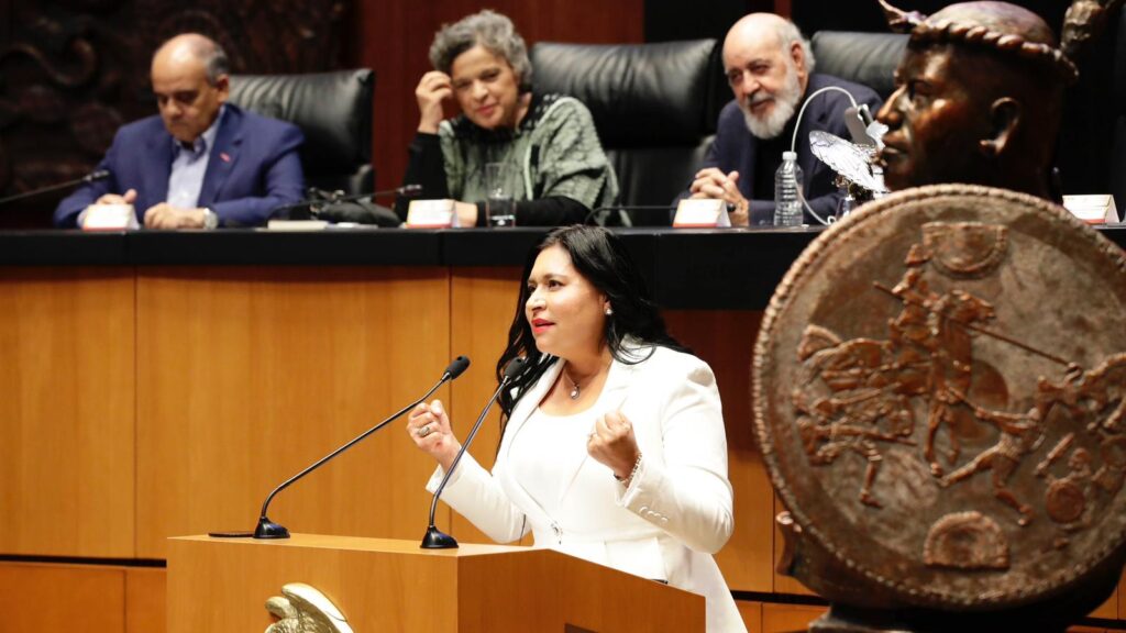 Honran en el Senado de la República la memoria de Xicohténcatl Axayacatzin