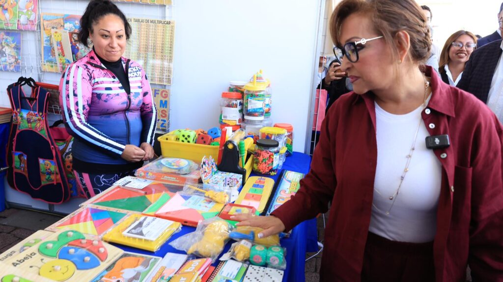 ENCABEZA GOBERNADORA FERIA DEL REGRESO A CLASES 2024