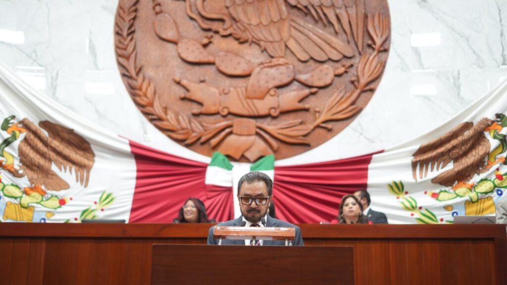 Rinde Pepe Temoltzin informe de actividades de la Comisión Permanente del Congreso del Estado