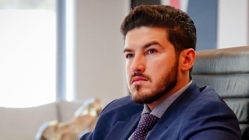 Revés para Samuel García, aprueban juicio político en su contra