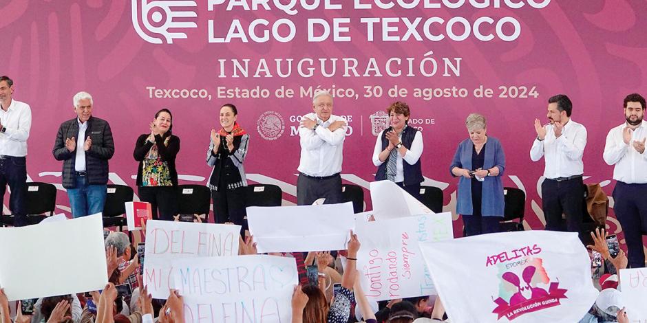 “Ahí vienen las reformas”, celebra AMLO desde Texcoco