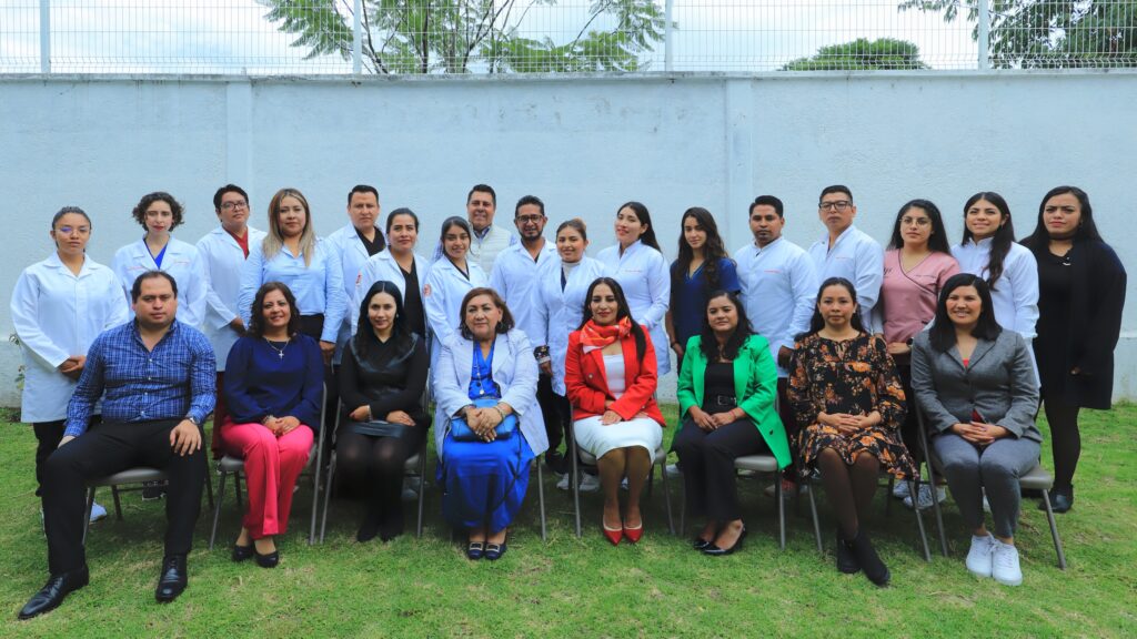 Capacitan a responsables de Casa de Autorrealización de la UATx