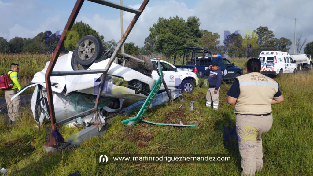Volcadura deja una persona sin vida en La carretera Apizaco-Muñoz