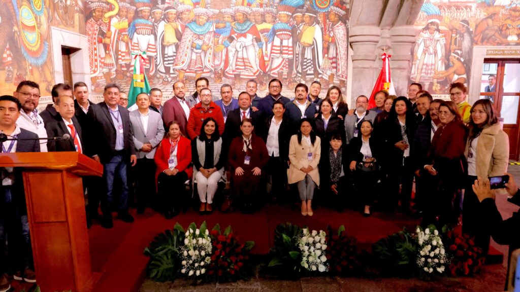 AUTORIDADES ESTATALES CONMEMORARON CCIII ANIVERSARIO DE LA CONSUMACIÓN DE LA INDEPENDENCIA