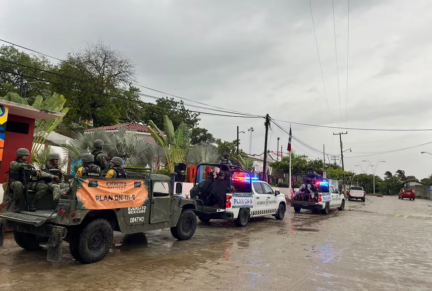 Reportan dos muertos en Guerrero tras impacto del Huracán John; “entró fuerte, con muchas lluvias”, señaló AMLO