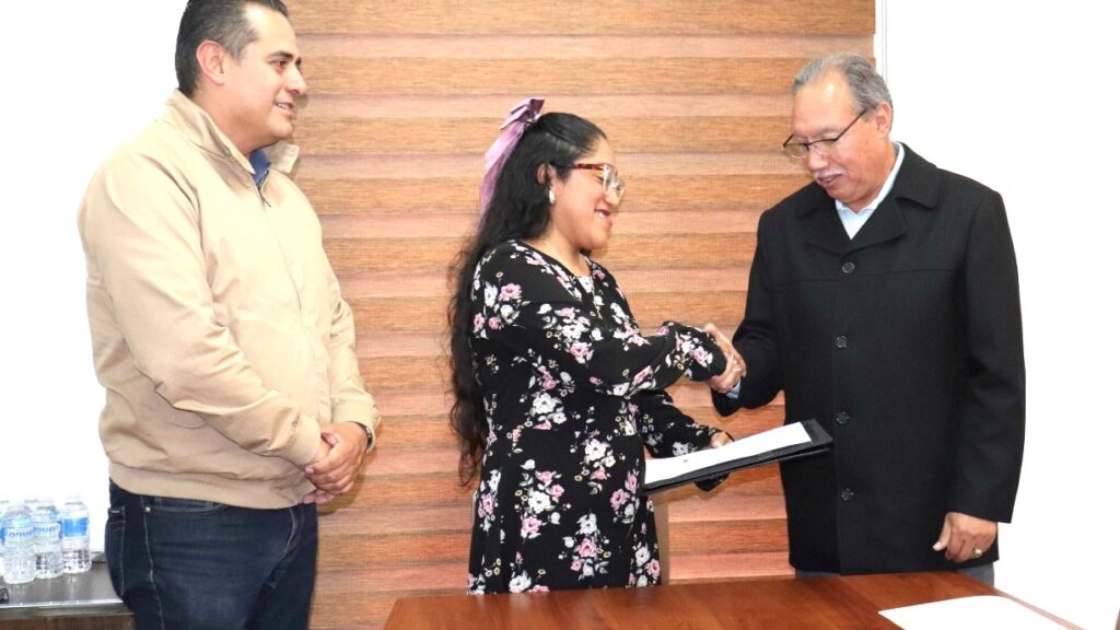 ENTREGÓ INE NOMBRAMIENTO A CONSEJERA DEL INSTITUTO TLAXCALTECA DE ELECCIONES